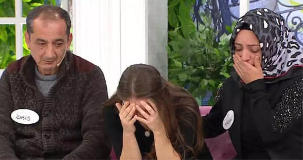 Esra Erol\'un Programında Öz Kızını Evlatlık Aldığını İddia Eden Ailenin DNA Testi Açıklandı