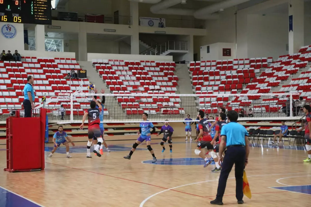 Voleybol 2. Lig\'de Odunpazarı Fırtınası