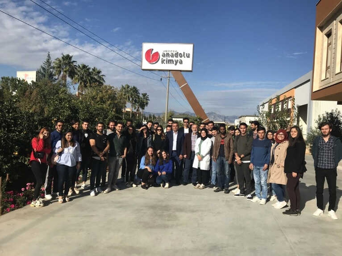 Ziraat Öğrencileri Gübre Üretimini İnceledi