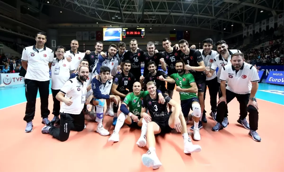 Cev Şampiyonlar Ligi: Halkbank: 3 - Knack Roeselare: 2