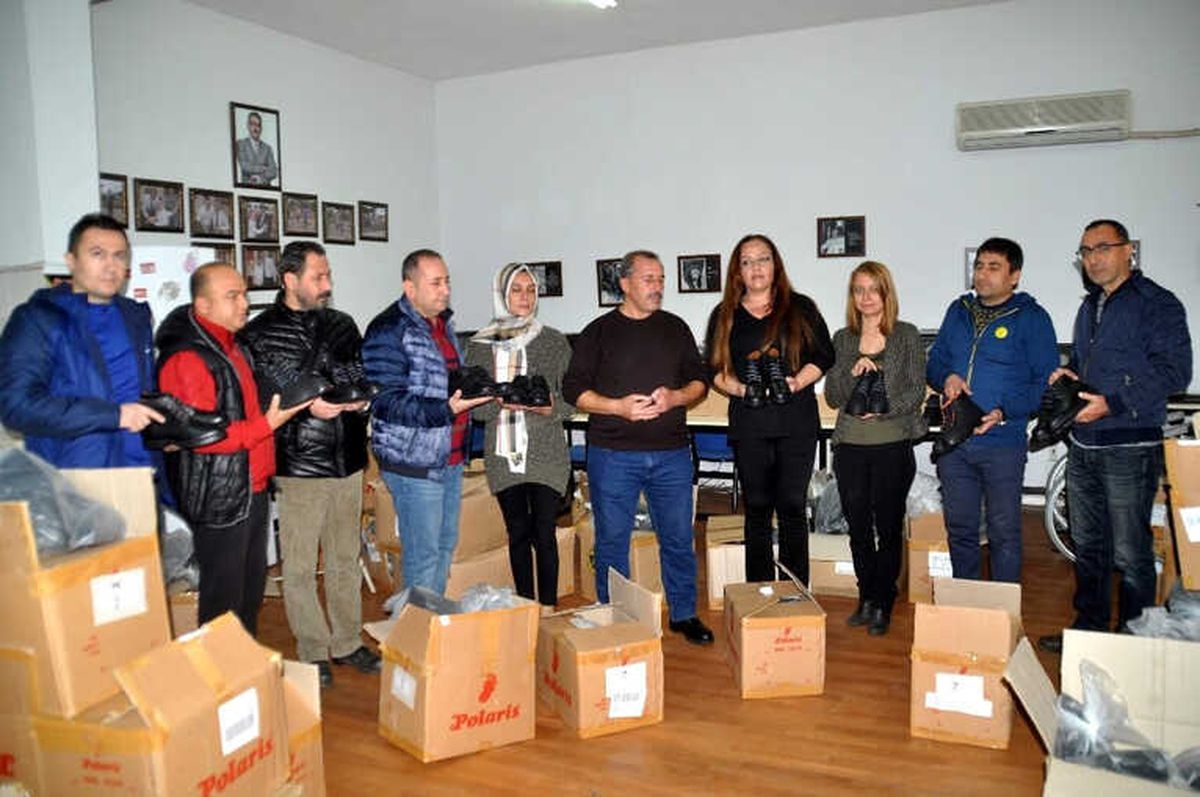 Engelli Öğrenciler Yeni Botlarıyla Kışı Rahat Geçirecek