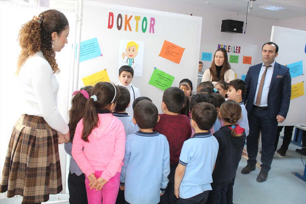 Fatsa\'da Öğrenciler Meslekleri Tanıttı
