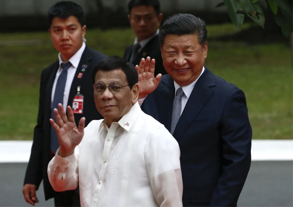 Filipinler Devlet Başkanı Duterte Tepkilere Rağmen Çin\'e Yakınlaşıyor