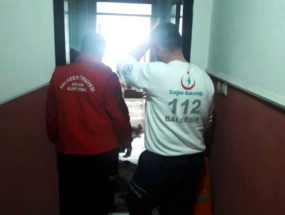 Haber Alınamayan Kadına Kapı Kırılarak Ulaşıldı