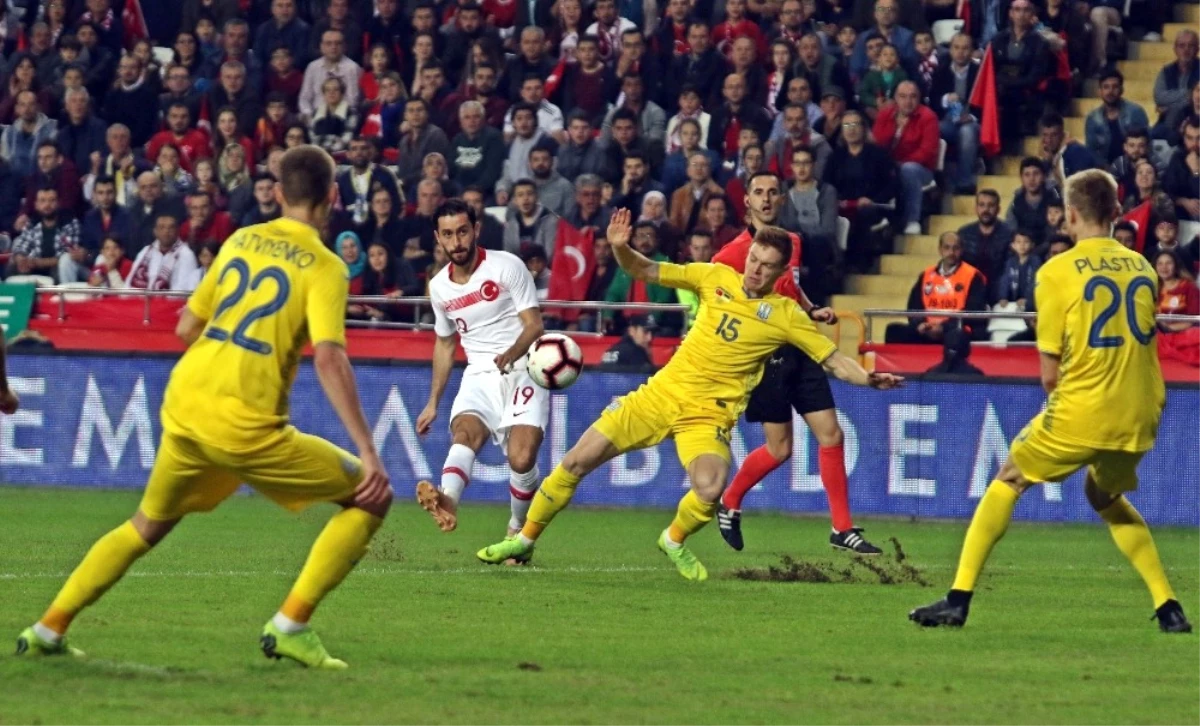 Hazırlık Maçı: Türkiye: 0 - Ukrayna: 0 (İlk Yarı)