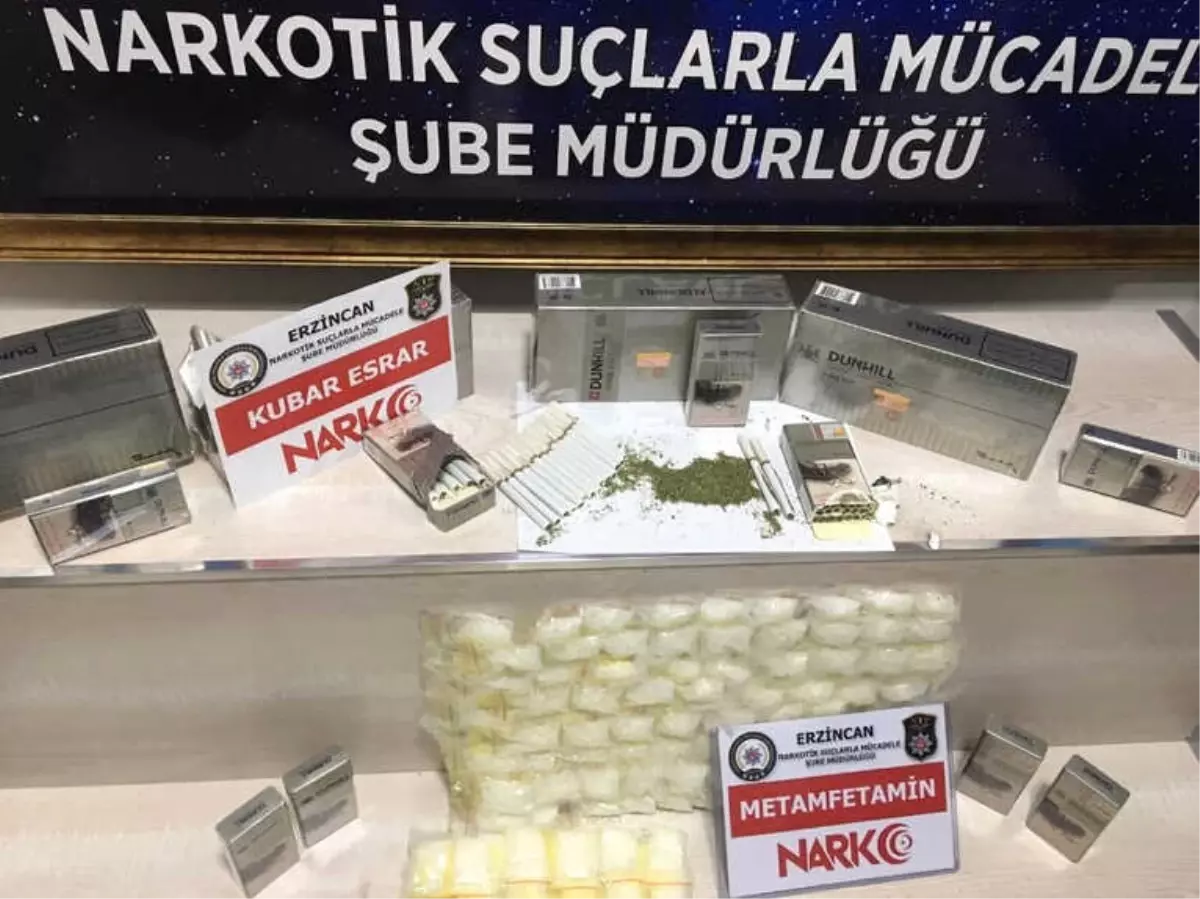 İç Çamaşırında Uyuşturucu Taşırken Yakalandı