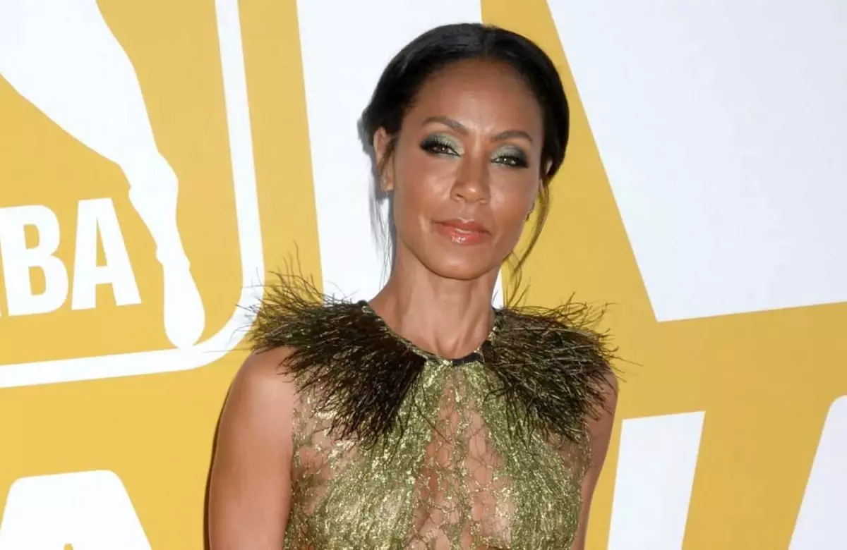 Jada Pinkett: \'Sevgilime Bıçak Çektim\'