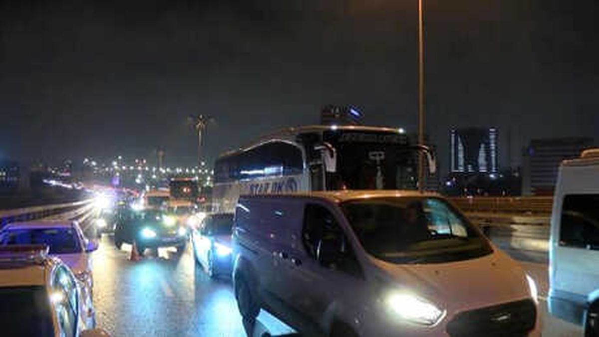 Sağmalcılar Viyadüğündeki İntihar Girişimi Trafiği Kilitledi