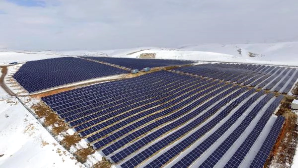 Türkiye\'nin İlk Belediye Güneş Enerji Santrali, 2 Bin 250 Evi Aydınlattı