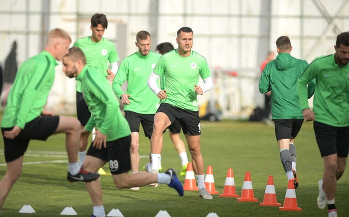 Atiker Konyaspor\'da Galatasaray Hazırlıkları Sürüyor