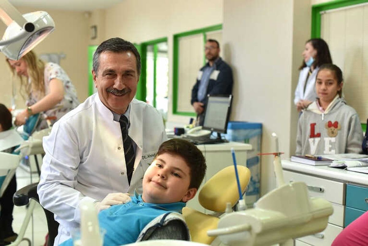 Başkan Ataç Diş Hekimleri Günü\'nü Kutladı