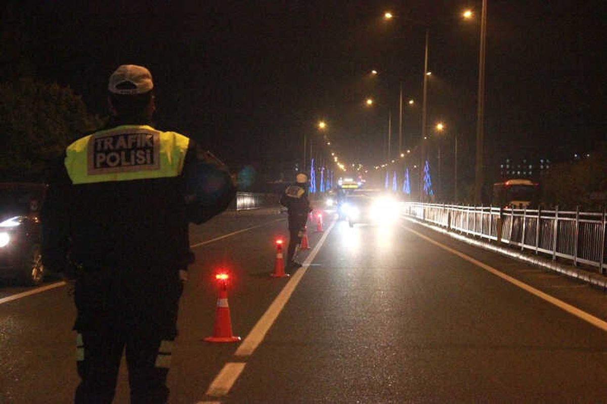 Bingöl Polisi Gece Uygulamasıyla Sürücüleri Uyardı