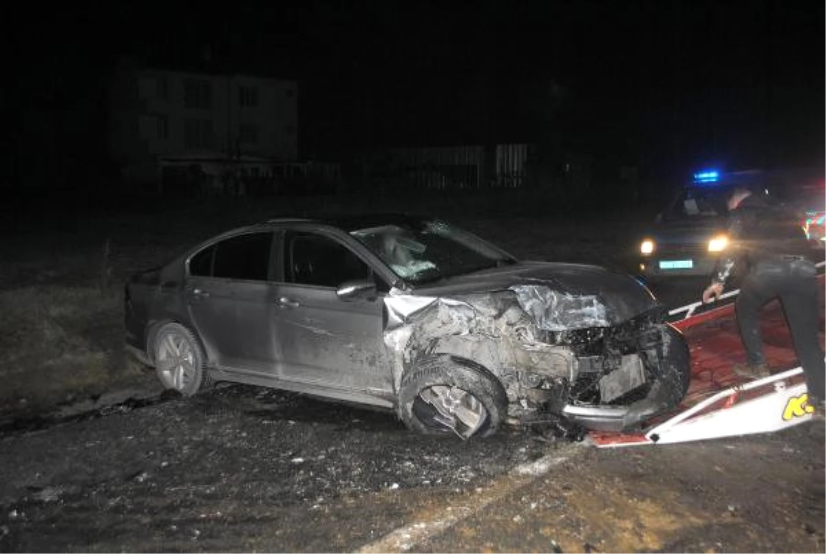 Çerkezköy\'de İki Otomobil Çarpıştı: 1 Ölü, 3 Yaralı