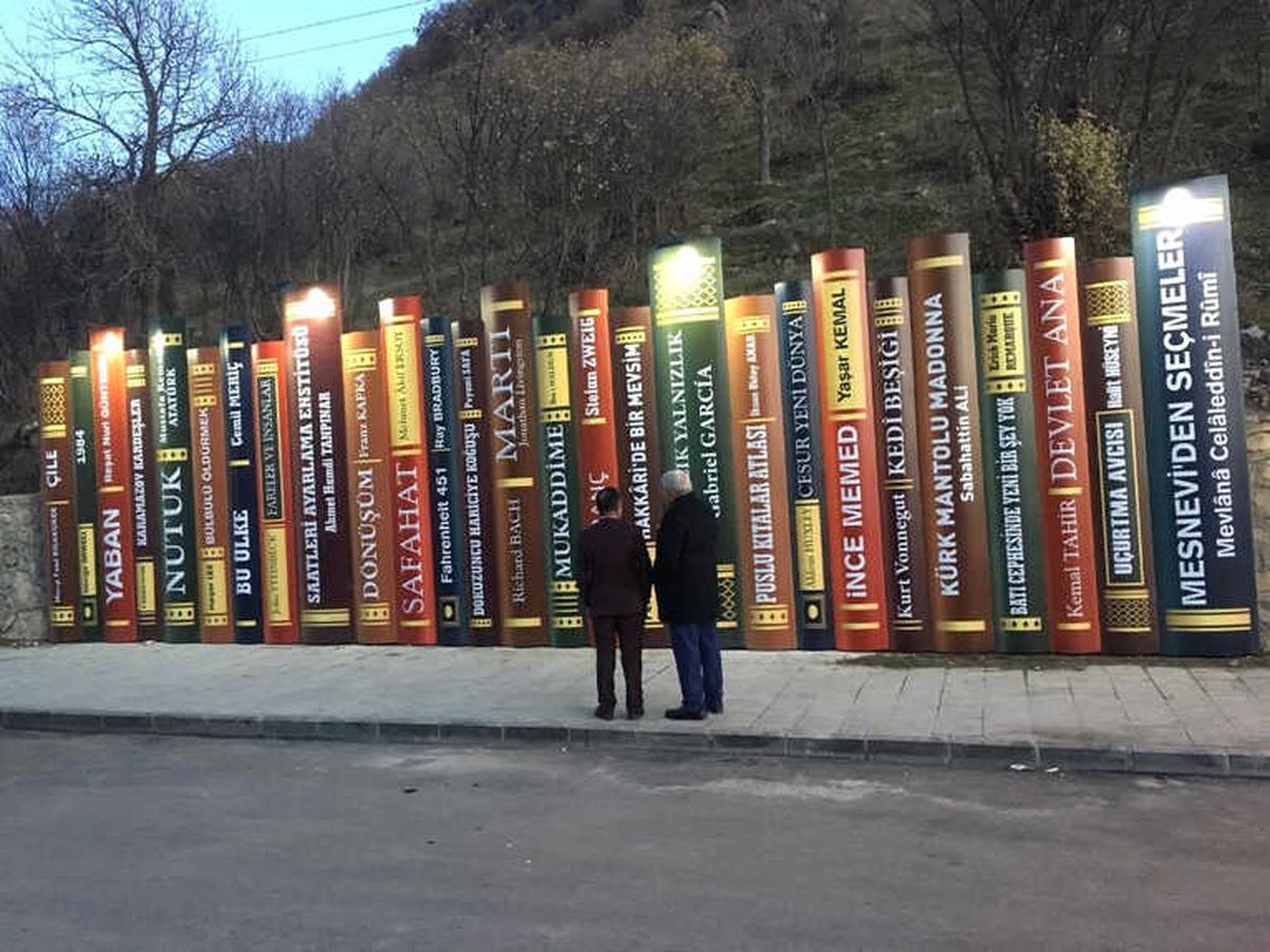 Çukurca Belediyesinden Kitap Okumaya Teşvik