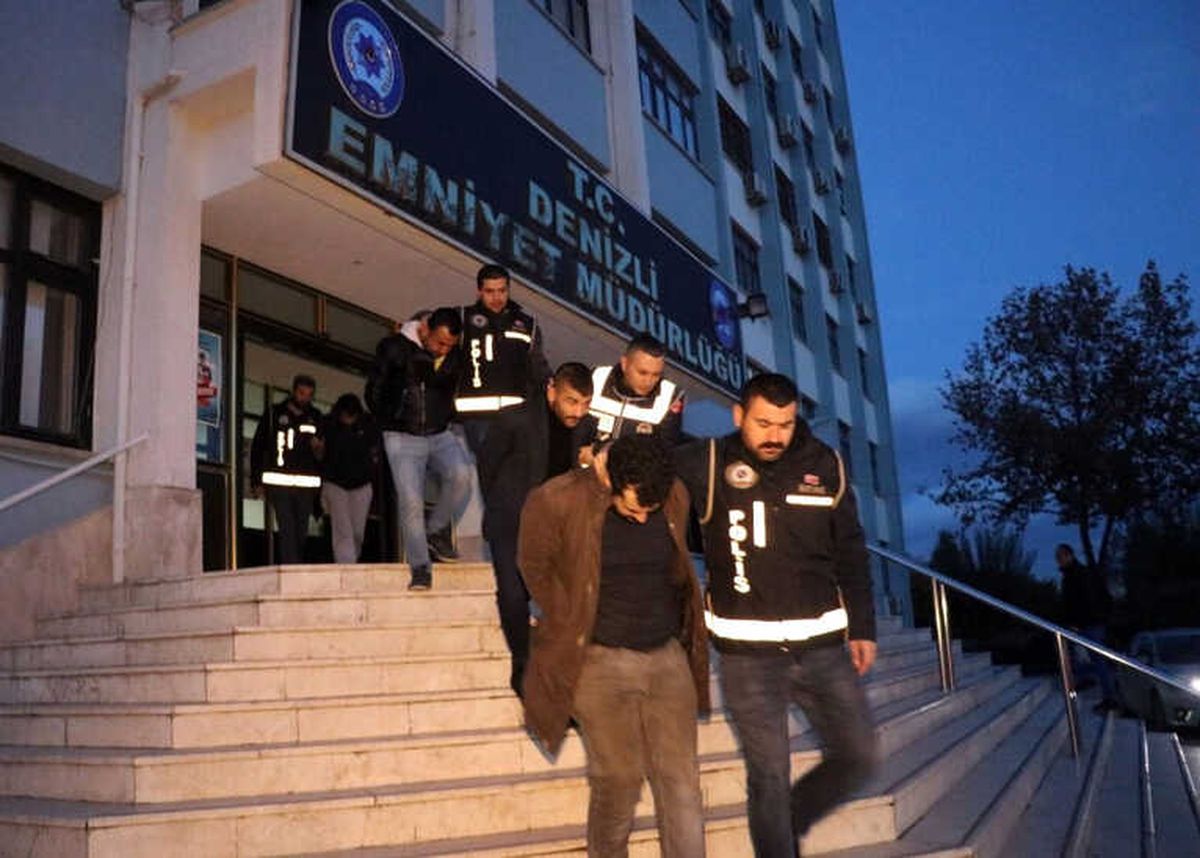 Denizli\'de Suç Örgütüne Yönelik Operasyona 5 Tutuklama