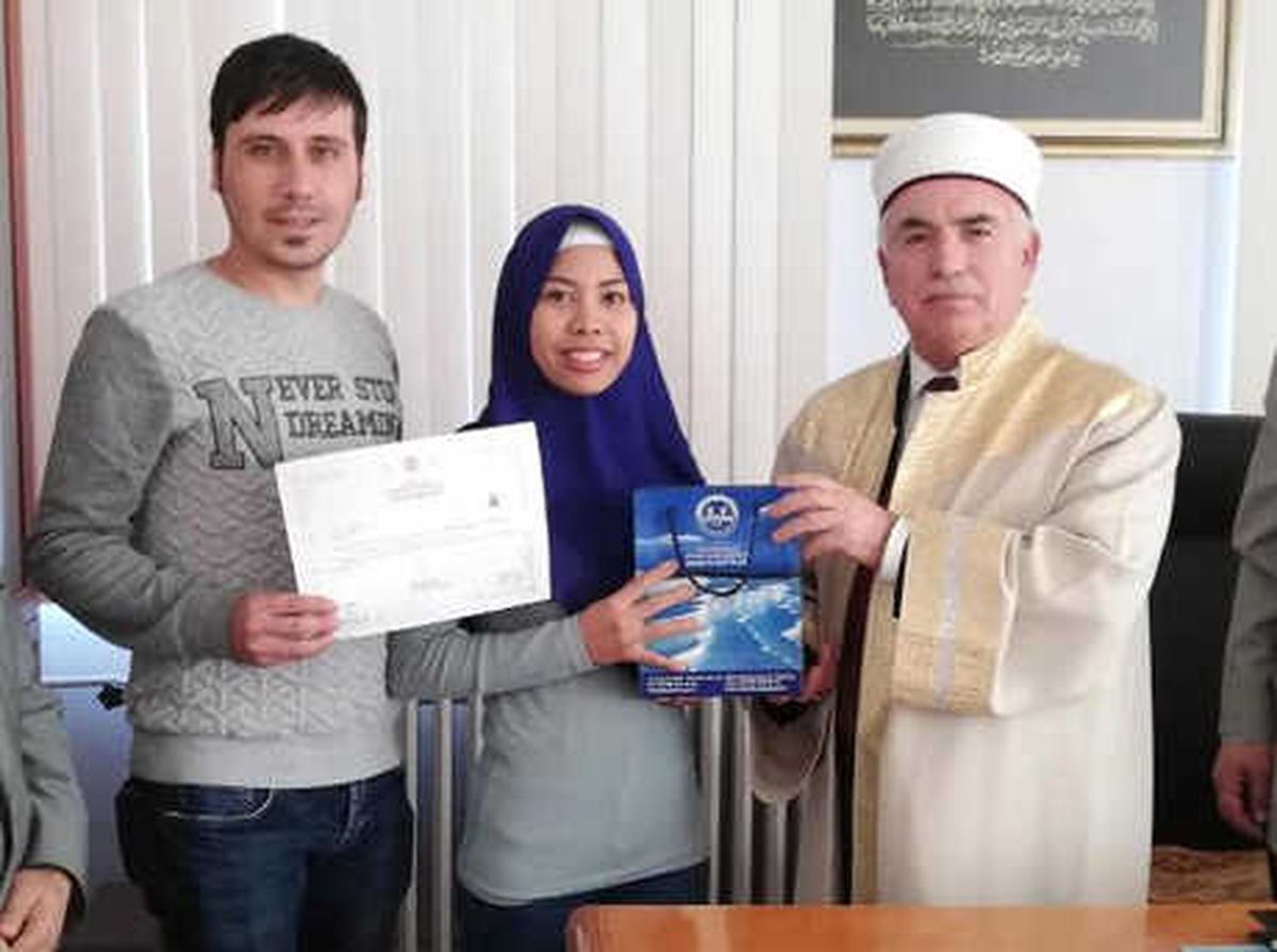 Endonezyalı Widianti, Müslüman Olup \'Sedef\' İsmini Aldı
