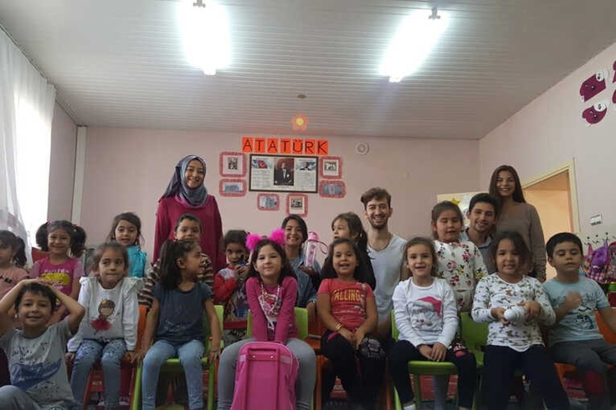 Paü Eğitim Fakültesi Öğrencileri Hayatın Her Yerinde