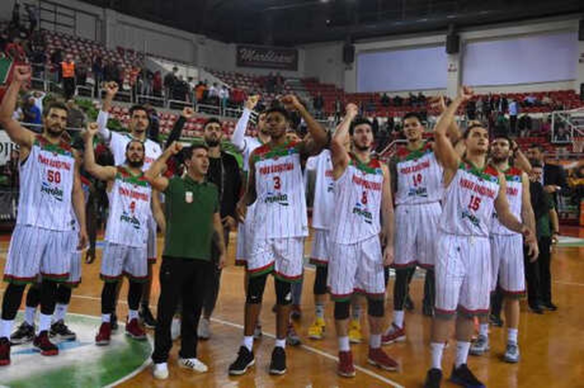 Pınar Karşıyaka-İstanbul Büyükşehir Belediyesi: 86-75