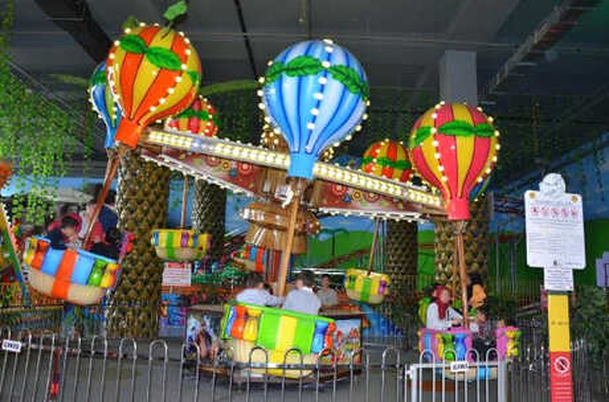 Anneleri Cezaevinde Olan Çocuklar, İlk Kez Lunaparkta Eğlendi