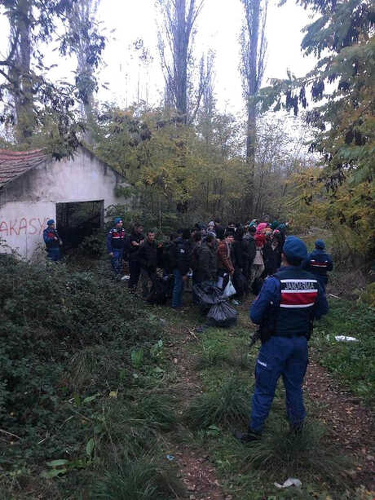 Balıkesir\'de 70 Kaçak Göçmen Yakalandı