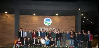 Başkan Toçoğlu, Arifiye'de Gençlerle Bir Araya Geldi