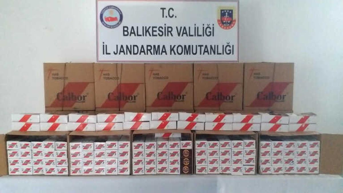 Bigadiç\'te 10 Bin Paket Kaçak Sigara Yakalandı