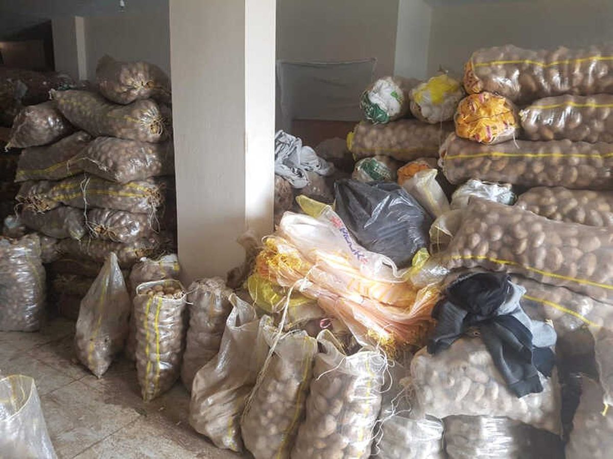 Bursa\'da Stokçu Baskınından 35 Ton Patates Çıktı