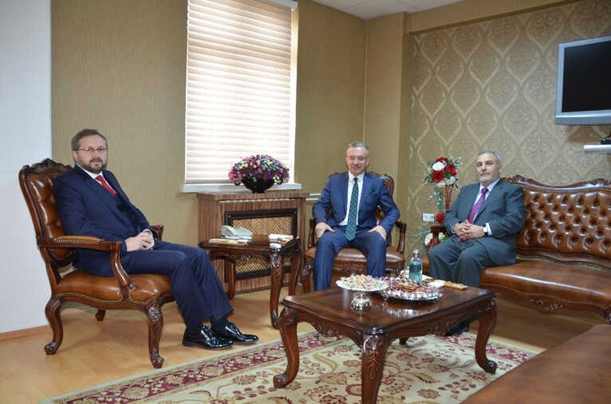Dr. Selim Argun\'dan Rektör Levent\'e Ziyaret