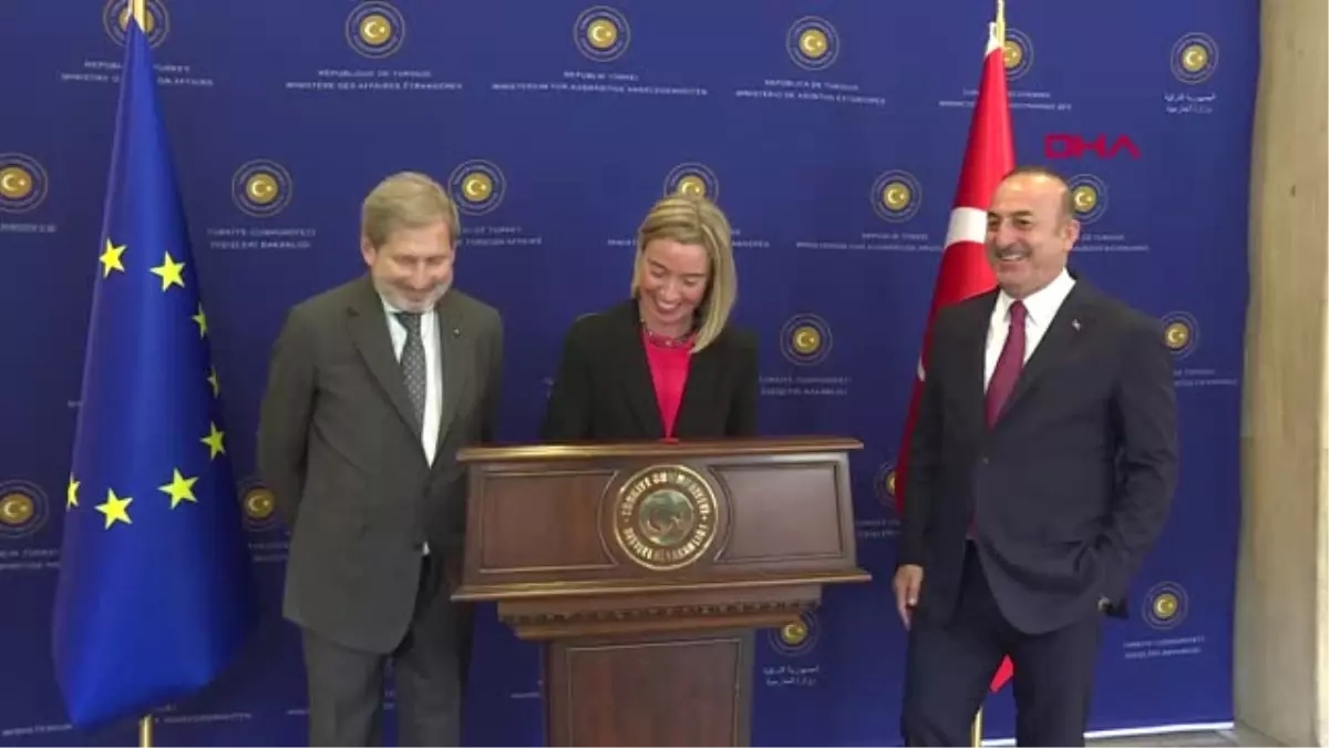 Federica Mogherini ve Johannes Hahn Dışişleri Bakanlığı Şeref Defterini İmzaladı