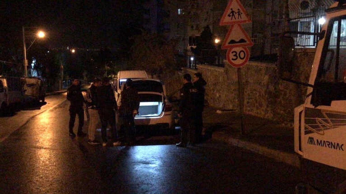Hafif Ticari Aracın Çarptığı Yaya Hayatını Kaybetti
