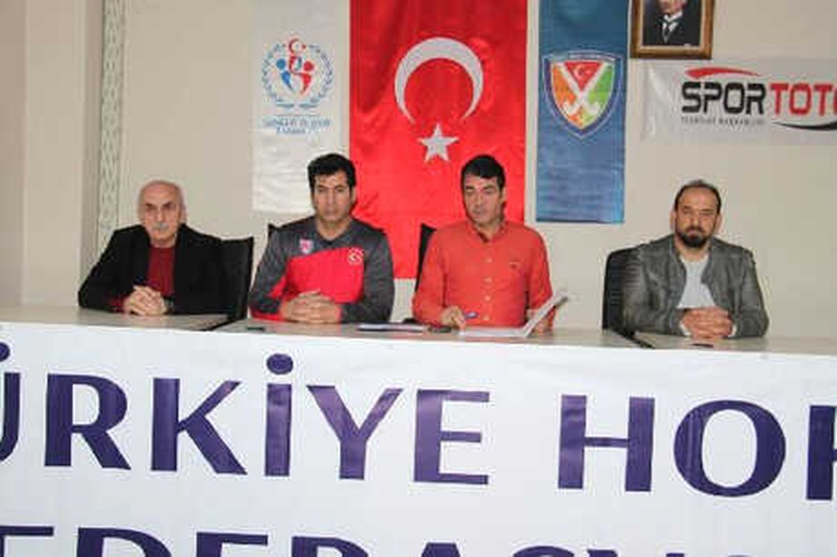 Hokey Milli Takımı\'nın Başına İranlı Antrenör Nourani Getirildi
