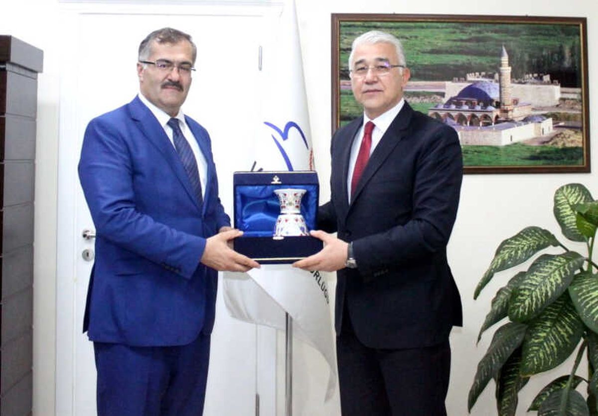 İl Emniyet Müdürü Suat Ekici\'den Hasan Tevke\'ye Tebrik Ziyareti