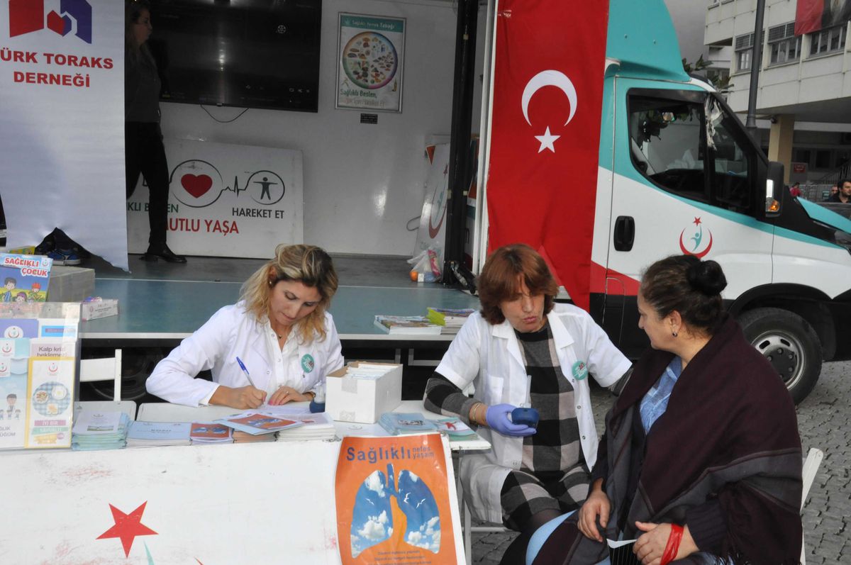 Konak\'ta Koah Farkındalığı Standı