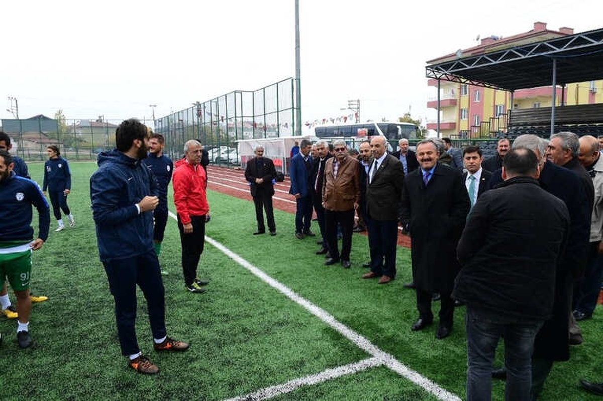 Muhtarlardan Yeşilyurt Belediyespor\'a Moral Ziyareti