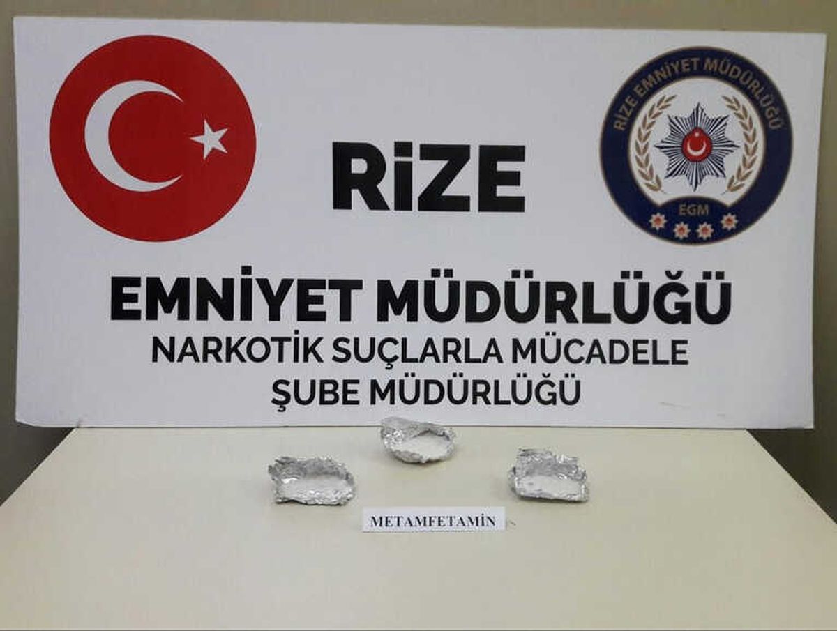 Rize\'de Uyuşturucu Operasyonu: 2 Gözaltı