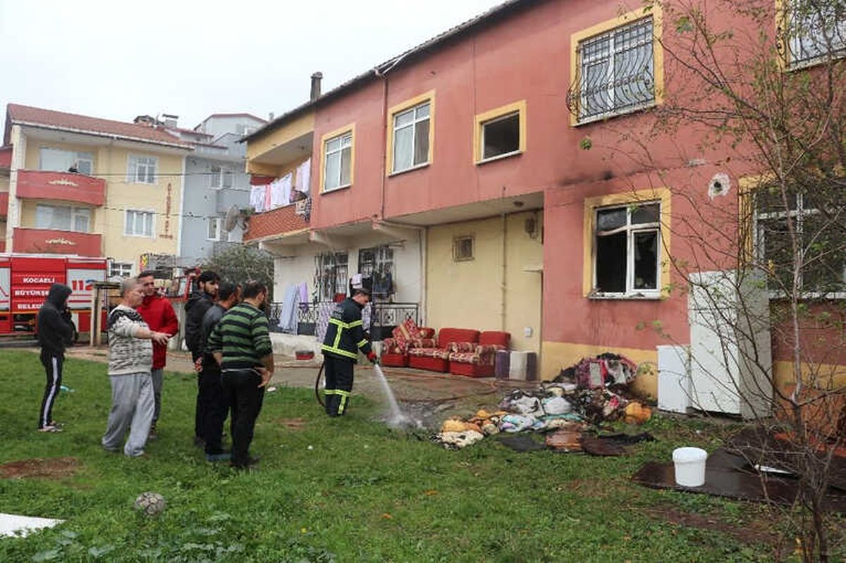 Suriyeli Ailenin Yaşadığı Evde Çıkan Yangın Korkuttu
