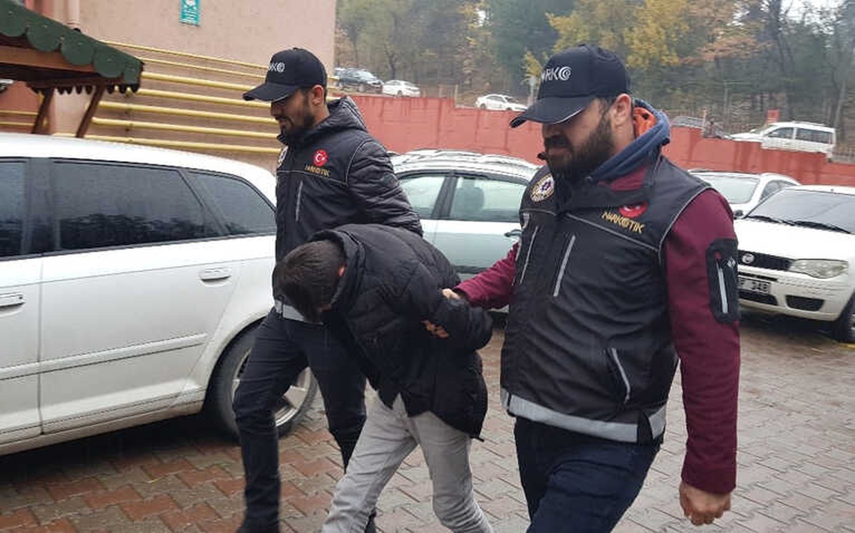 Uyuşturucu Ticareti Yapan Şüpheli Tutuklandı