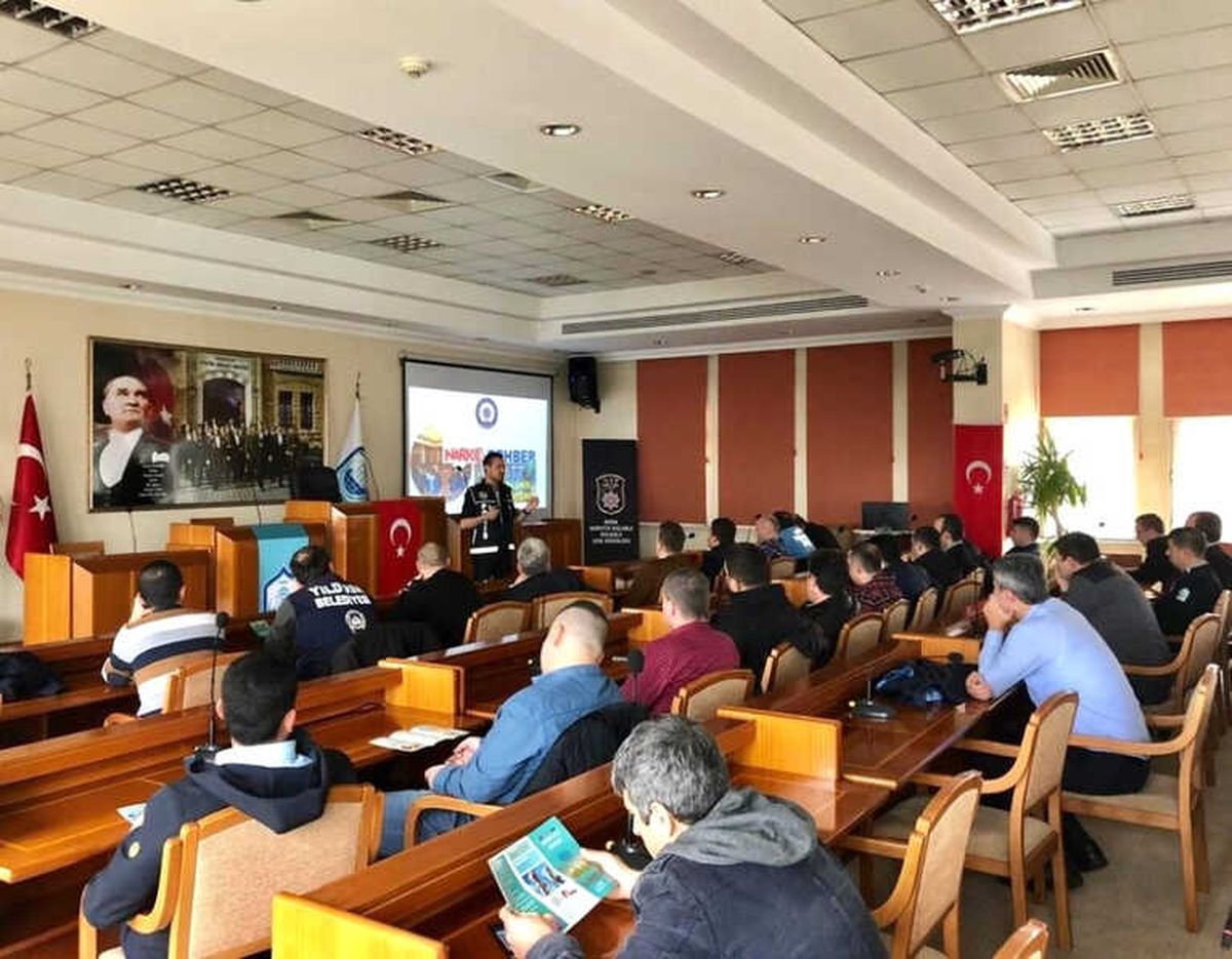Uyuşturucuya Karşı Omuz Omuza Mücadele