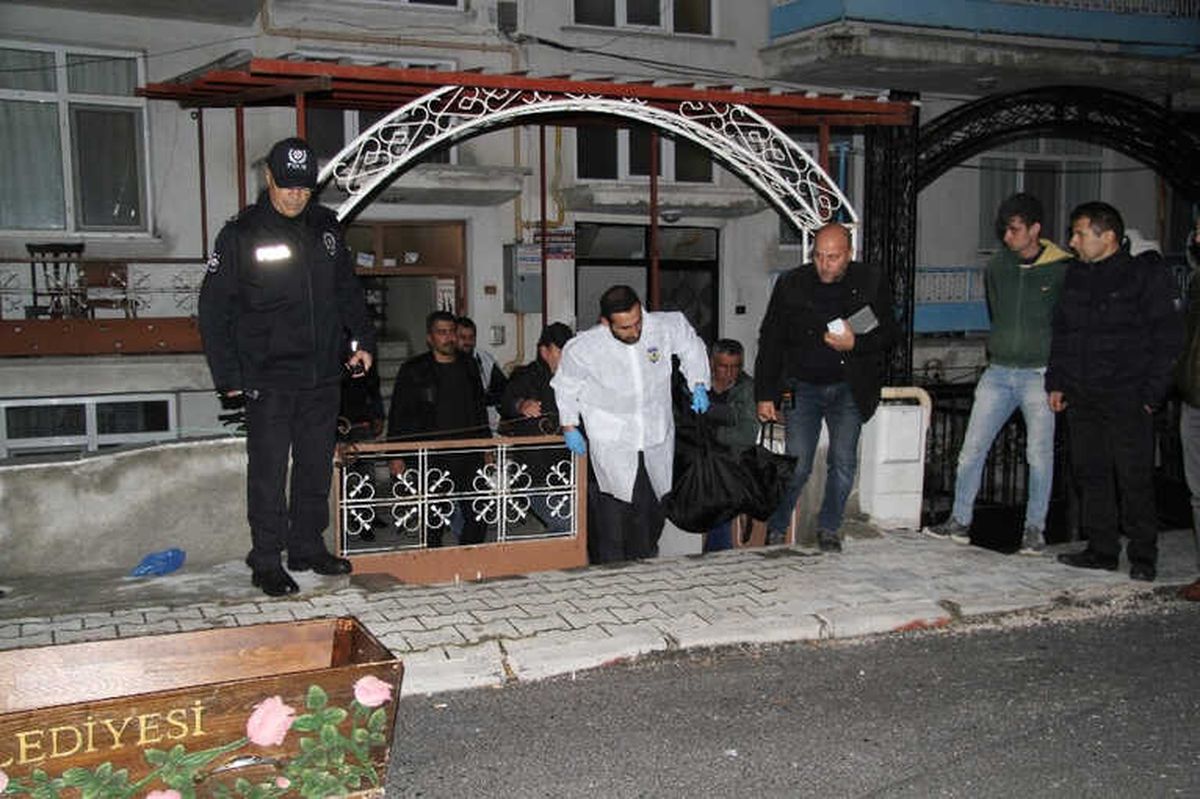 82 Yaşındaki Kadın Evinde Ölü Bulundu