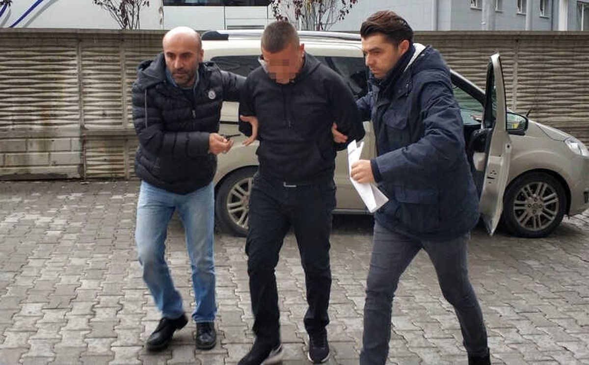 Ablasını ve Erkek Arkadaşını Silahlı Vuran Genç Yakalandı