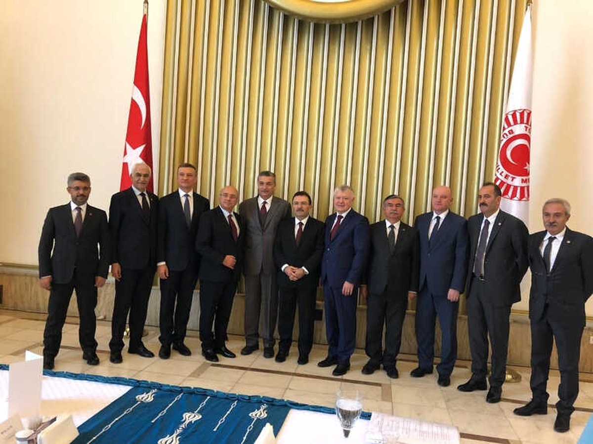 Altınok Rus Heyet Onuruna TBMM\'de Yemek Verdi