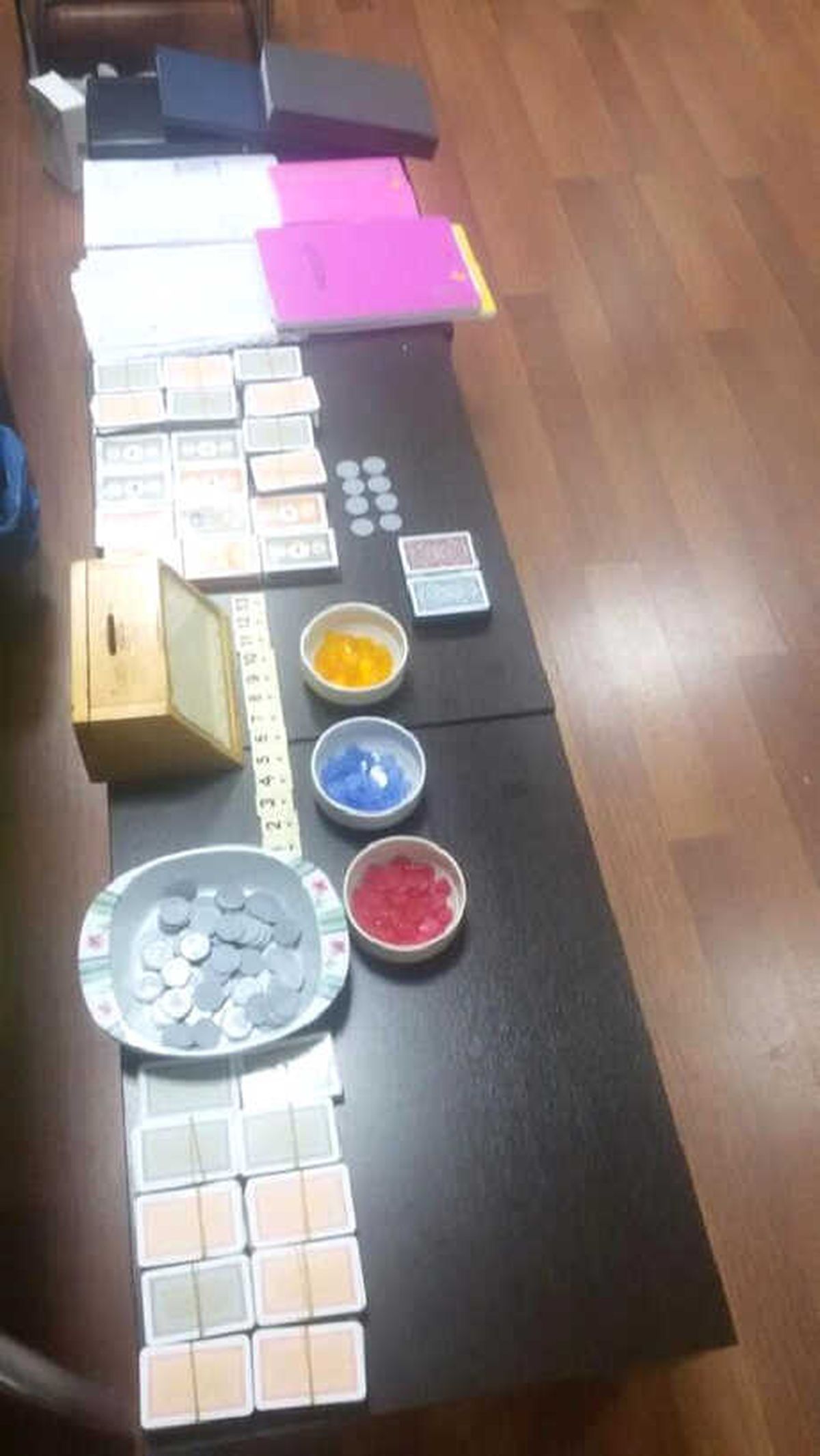 Balıkesir\'de Kumar Oynatan Dernek Lokaline Baskın