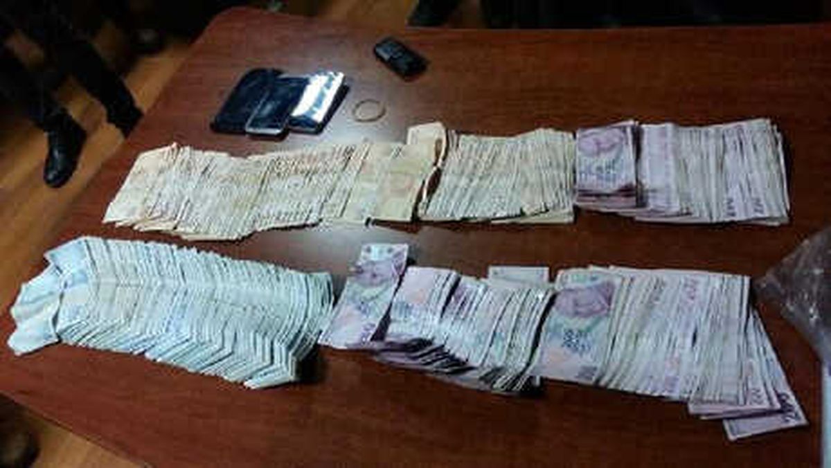 Balıkesir\'de Telefon Dolandırıcılığı İddiasına 3 Gözaltı
