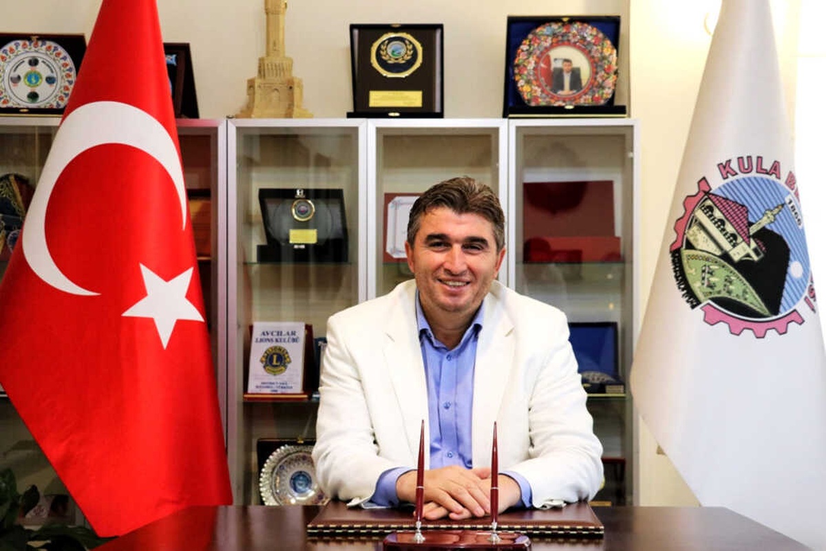 Başkan Tosun; " Öğretmenler, Gelecek Nesillerin Meşalesidir"