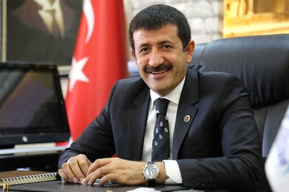 Belediye Başkanı Mehmet Ekinci\'den Öğretmenler Günü Mesajı