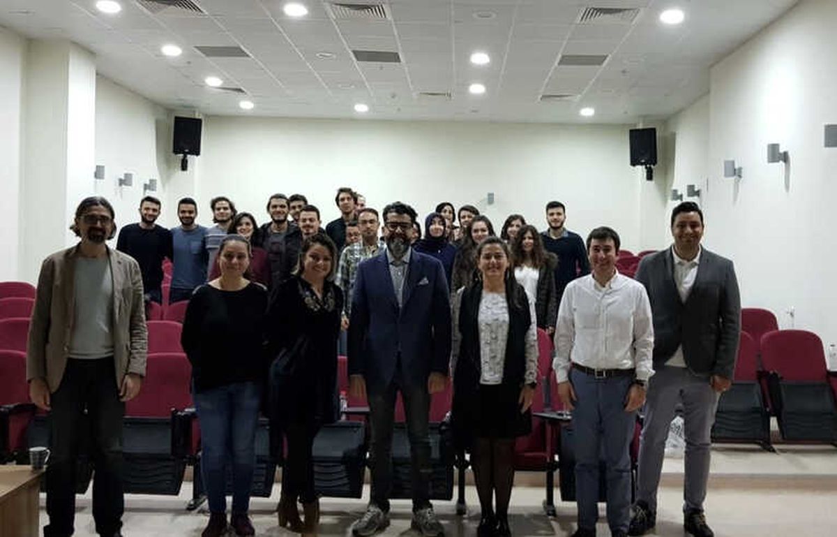 Beü\'de "Gülüş Tasarımı ve Diş Hekimliği" Eğitimi