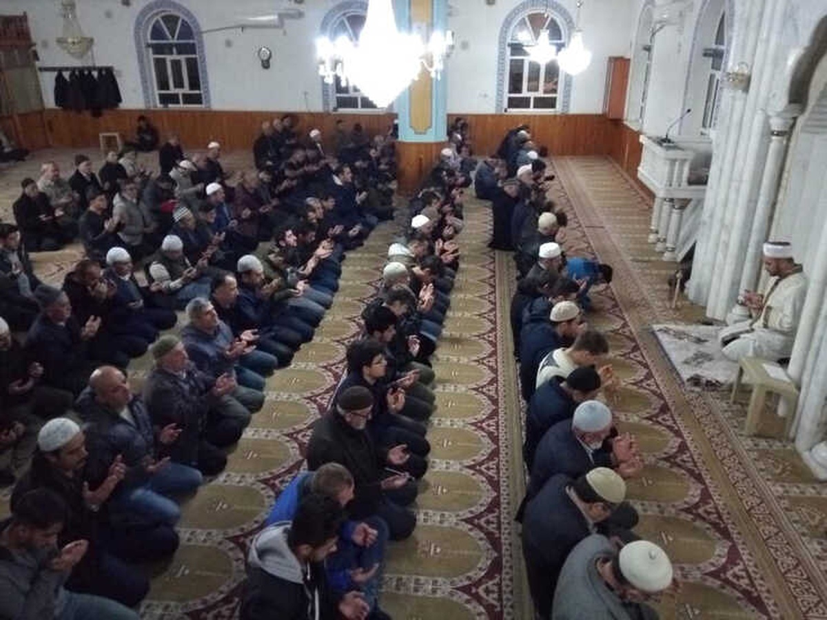 Beyşehir\'de Sabah Namazı Gençlik Buluşması
