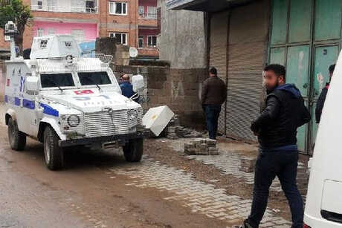 Bismil\'de, Elektrik Panosunu Tahrip Eden 3 Kişi Tutuklandı