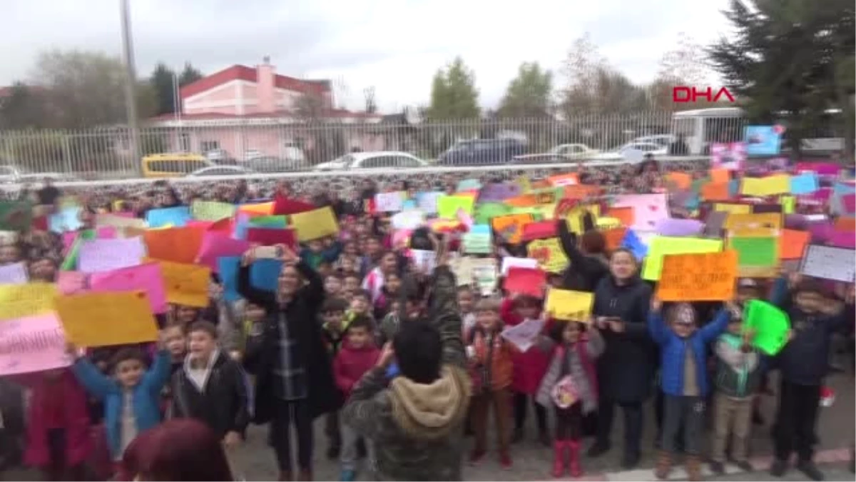 Bolu Öğrencilerin Sürprizi Öğretmenleri Duygulandırdı