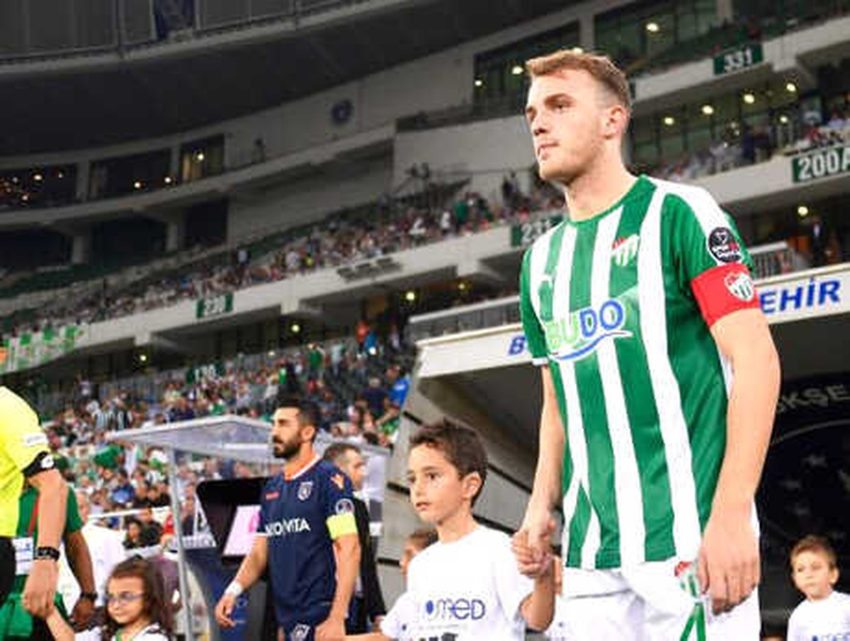 Bursaspor\'un 130\'a Yakın Genç Futbolcusu Profesyonel Liglerde Parlıyor